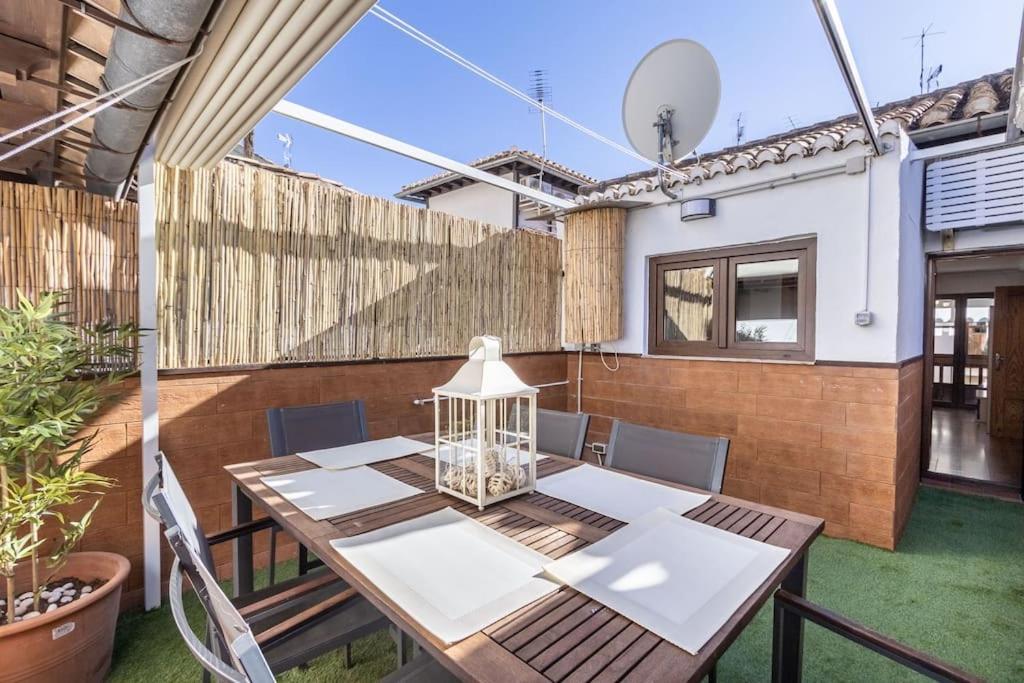 Apartamento Con Terraza A 4 Minutos De La Catedral Granada Exterior foto