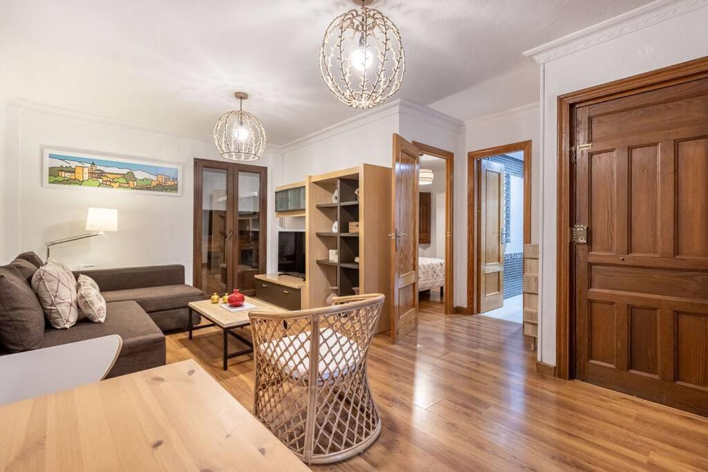 Apartamento Con Terraza A 4 Minutos De La Catedral Granada Exterior foto