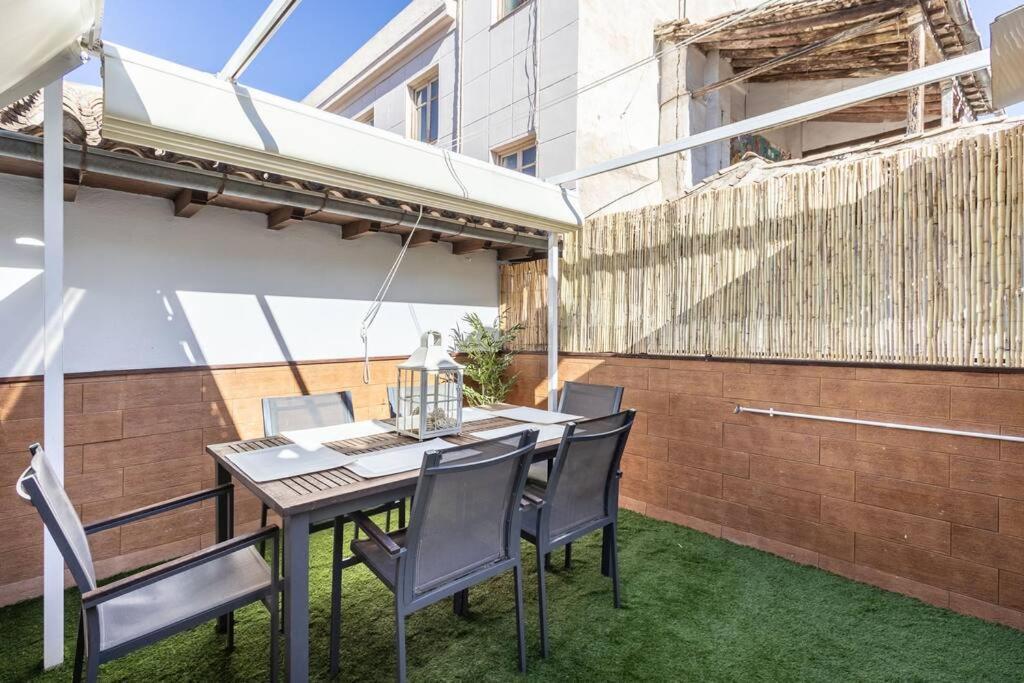 Apartamento Con Terraza A 4 Minutos De La Catedral Granada Exterior foto